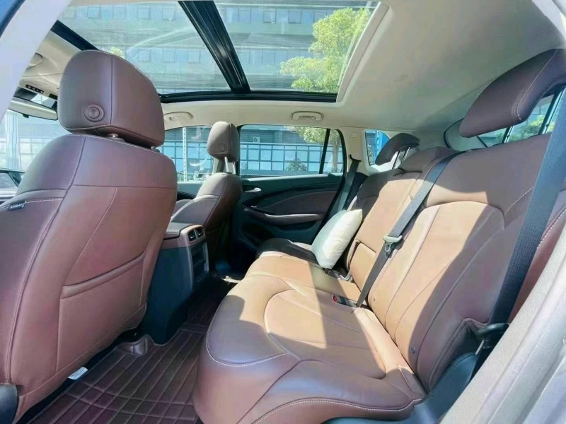 东莞18年别克昂科威5