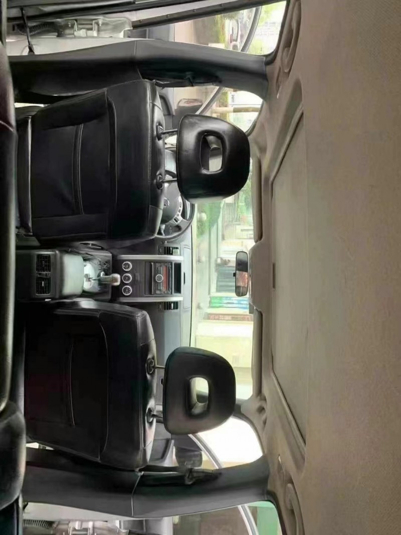 郑州14年日产奇骏4