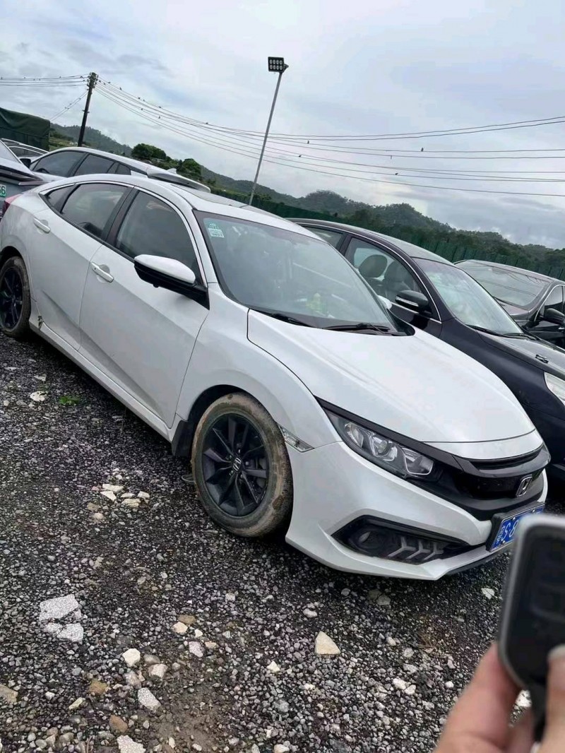 广州19年本田思域2