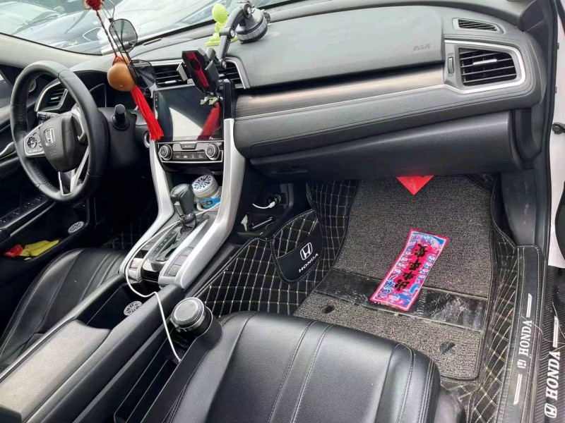 广州19年本田思域4