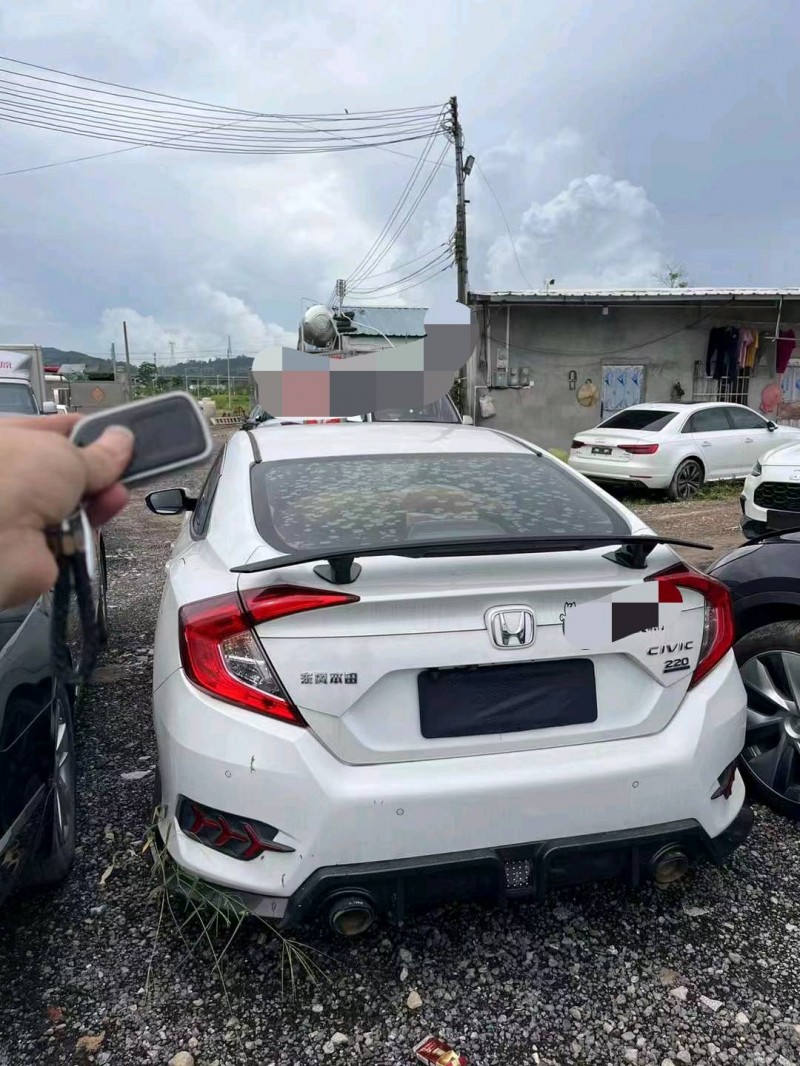 广州19年本田思域5