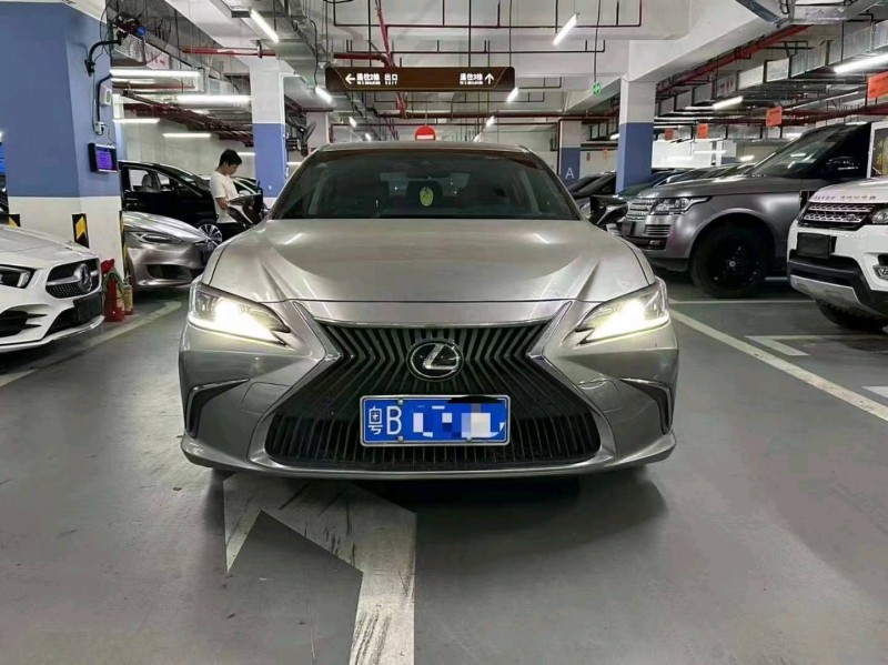 广州20年雷克萨斯ES1