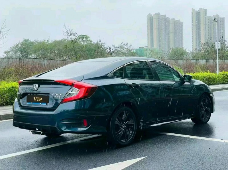 东莞19年本田思域7