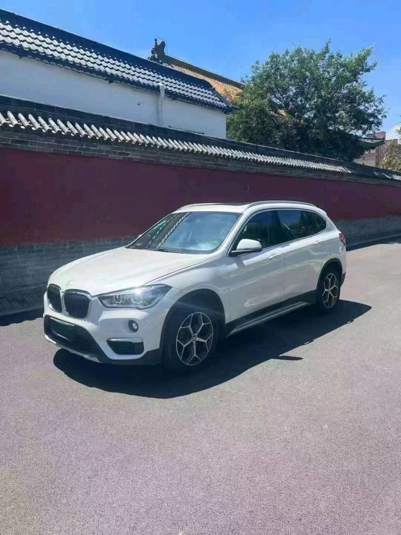 济宁18年宝马X12
