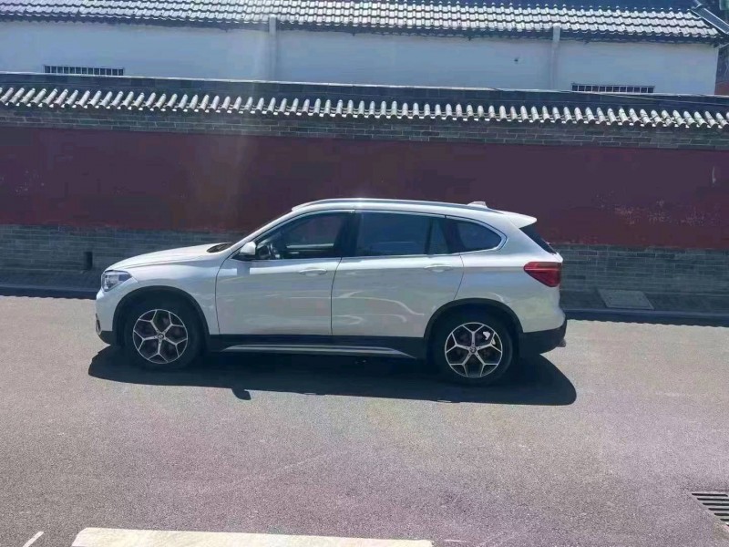 济宁18年宝马X17