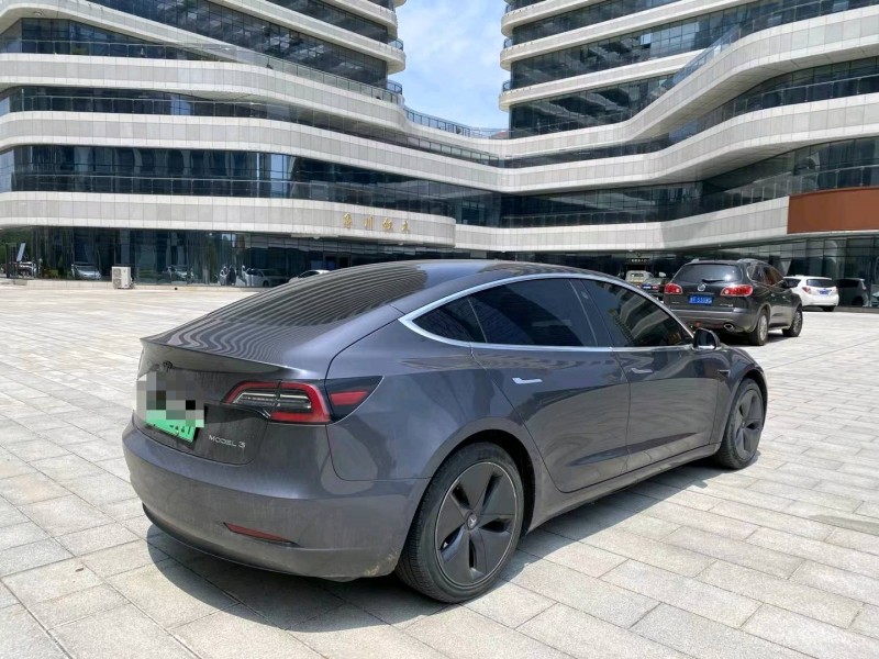 煙臺20年特斯拉MODEL 33