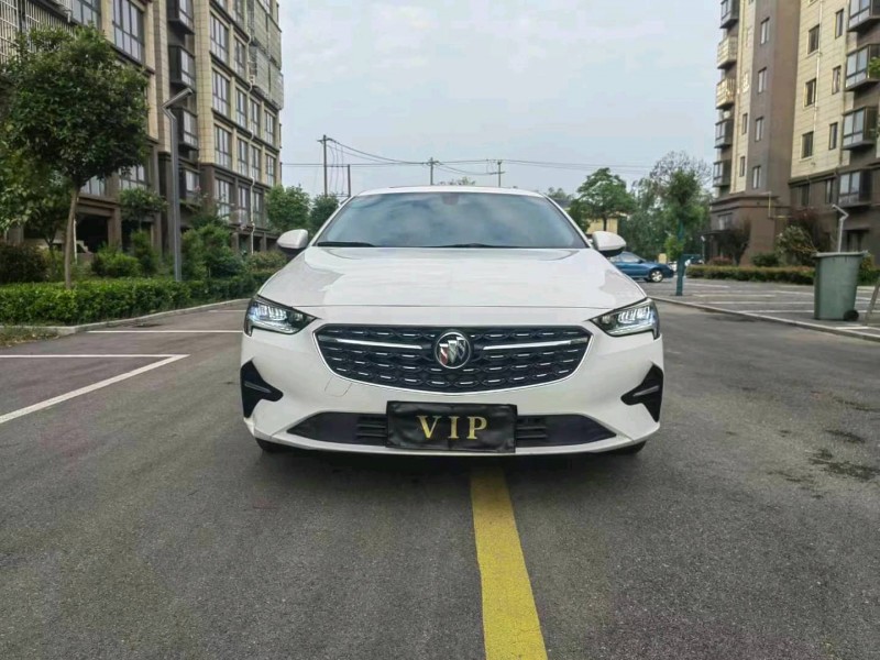 徐州20年别克君威1