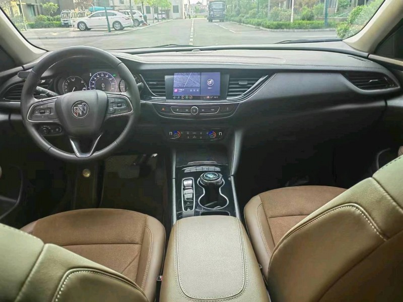 徐州20年别克君威5