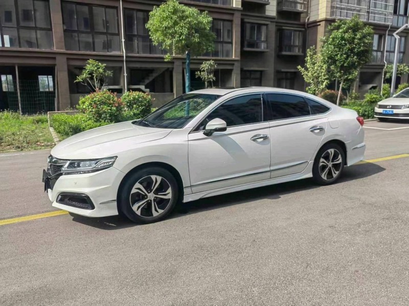 徐州18年本田思铂睿3