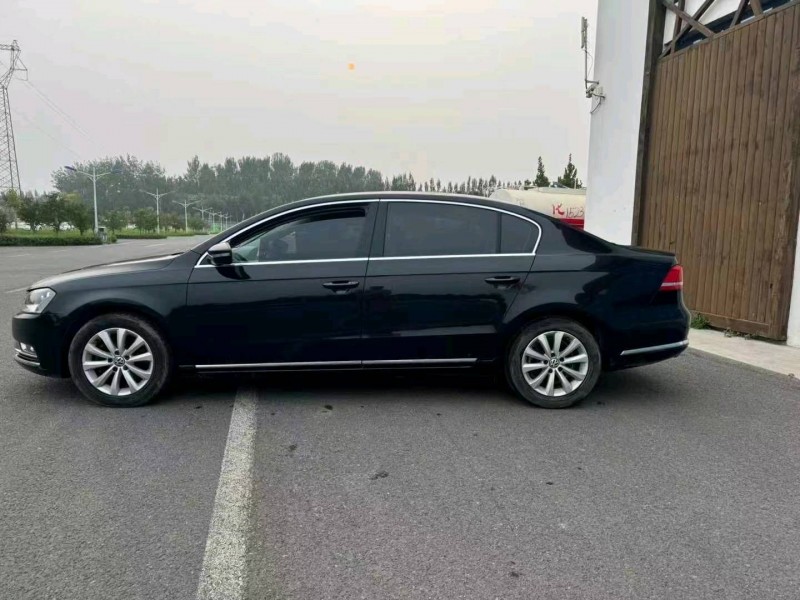 济南16年大众迈腾2