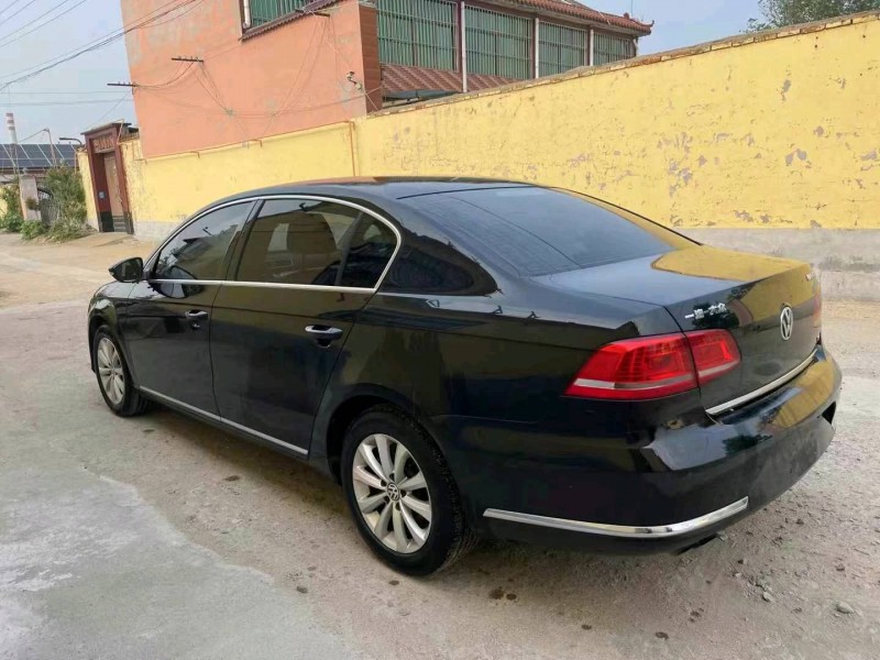 济南16年大众迈腾5