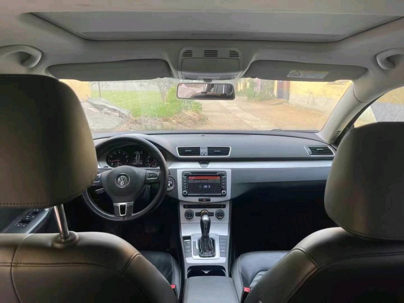 济南16年大众迈腾7