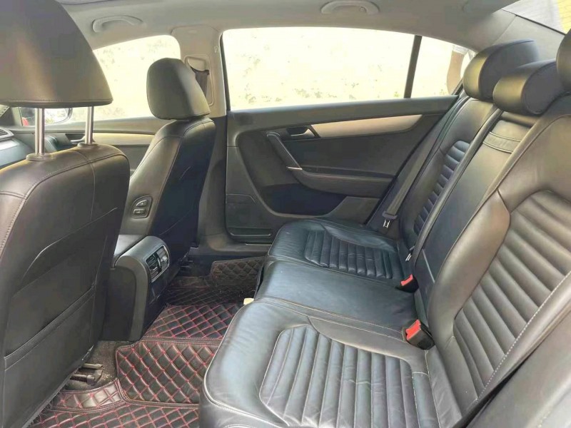 济南16年大众迈腾8