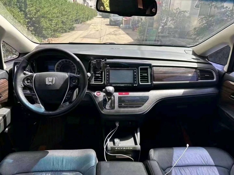 济宁18年本田艾力绅5