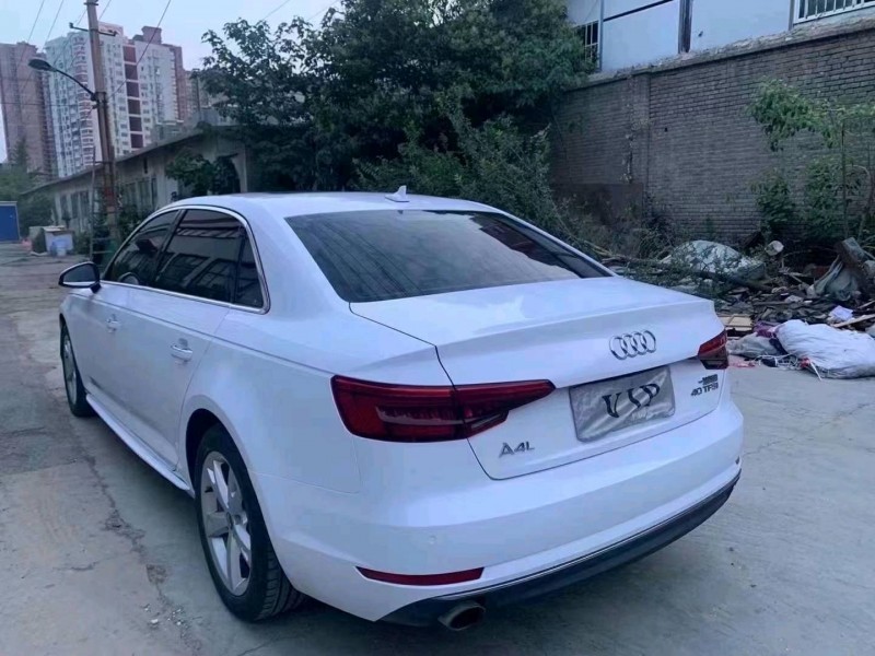济宁17年奥迪A4L7