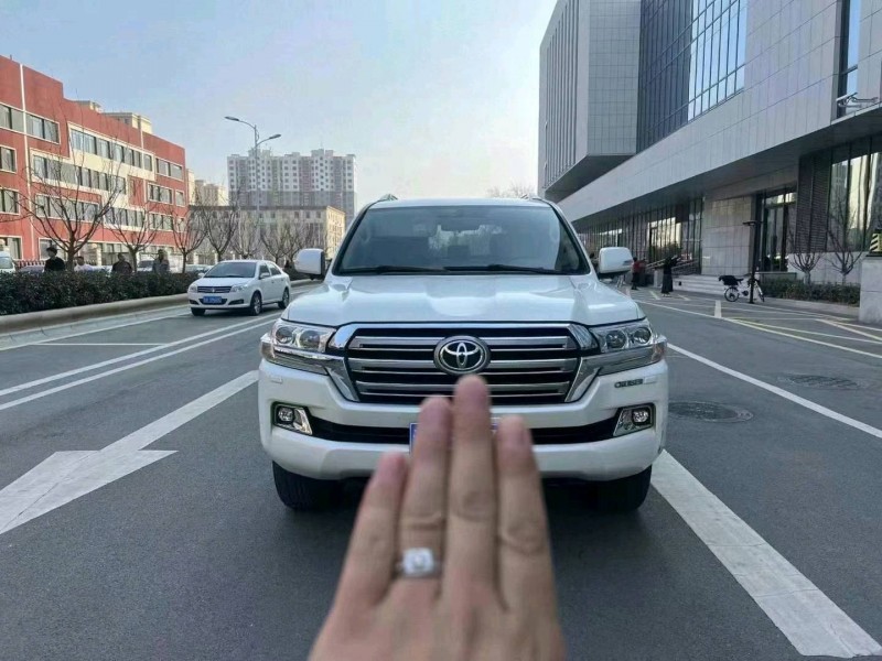 济南20年丰田兰德酷路泽1