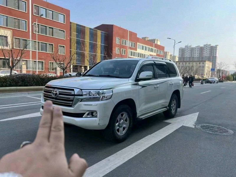 济南20年丰田兰德酷路泽2