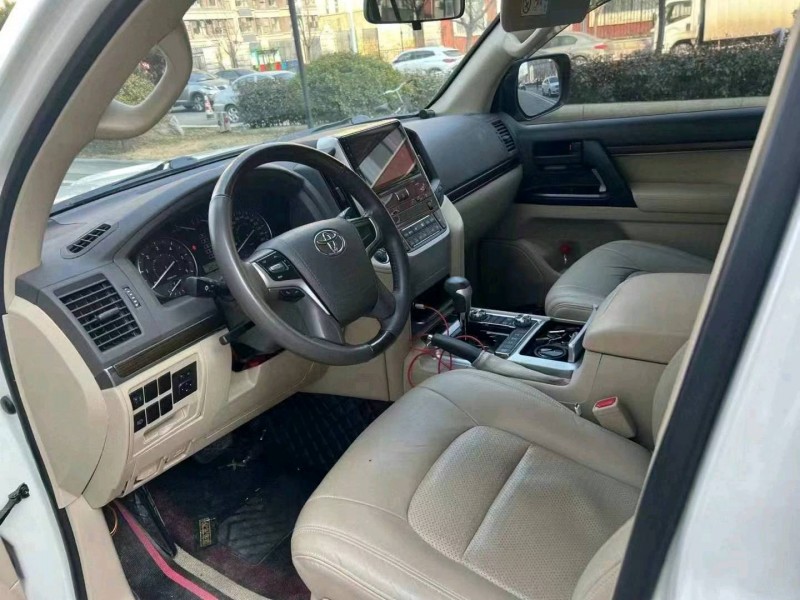 济南20年丰田兰德酷路泽6