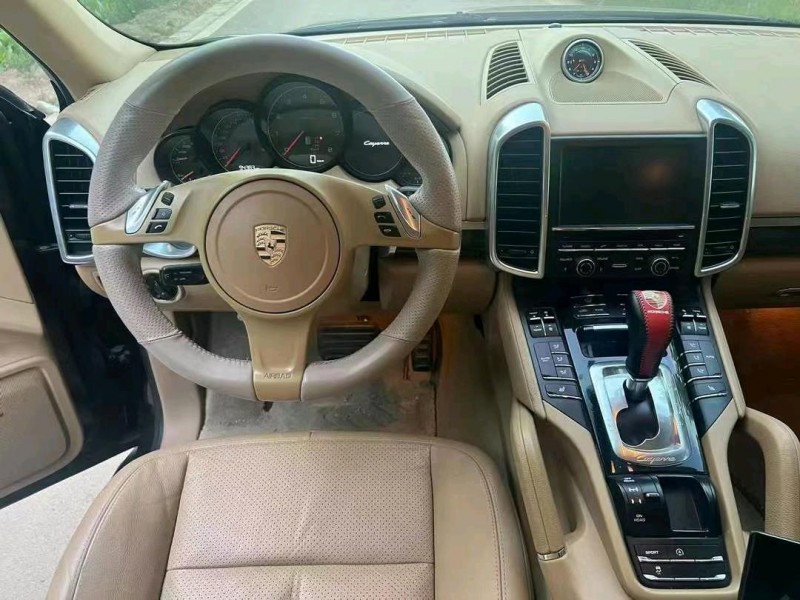 郑州14年保时捷卡宴5