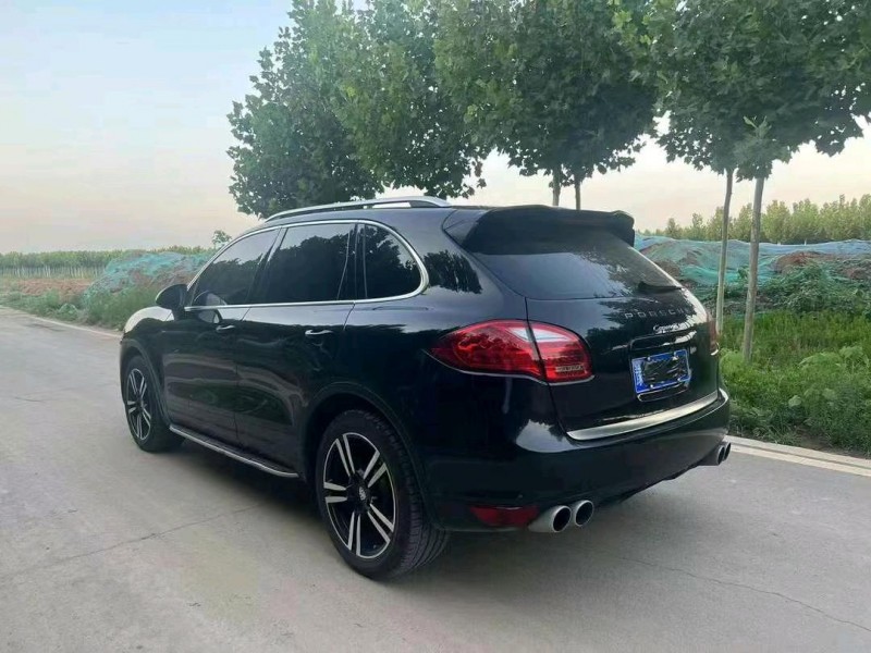 郑州14年保时捷卡宴7