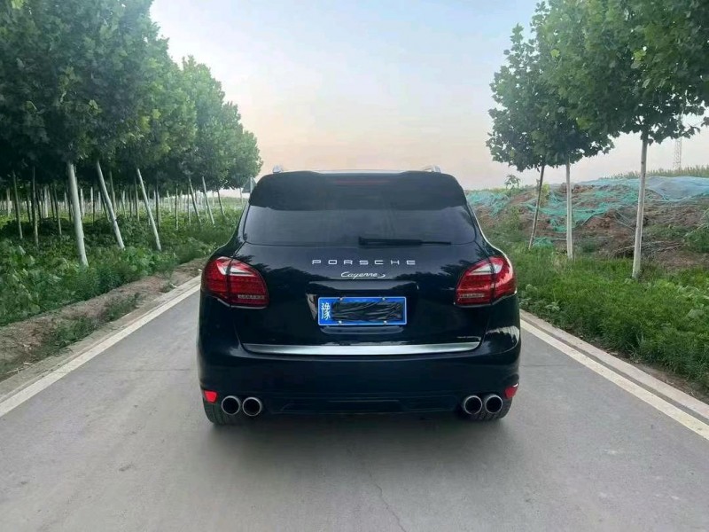 郑州14年保时捷卡宴8