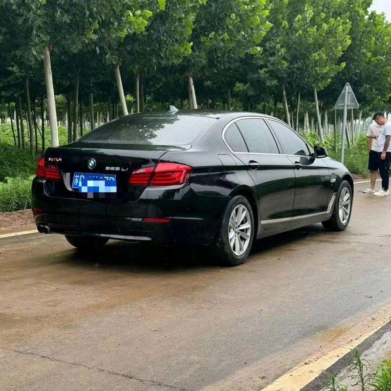 郑州13年宝马5系7