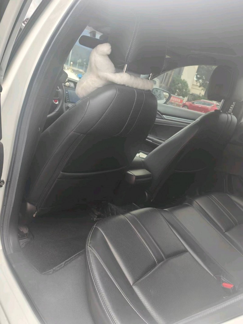 武汉21年本田思域9