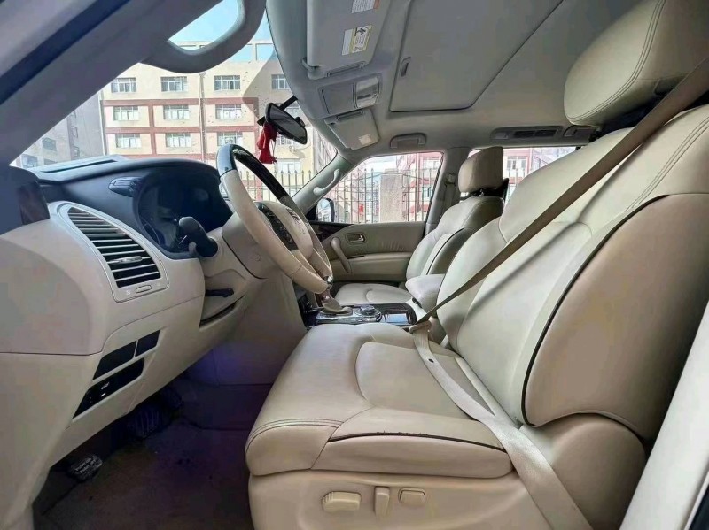 武汉17年日产途乐7