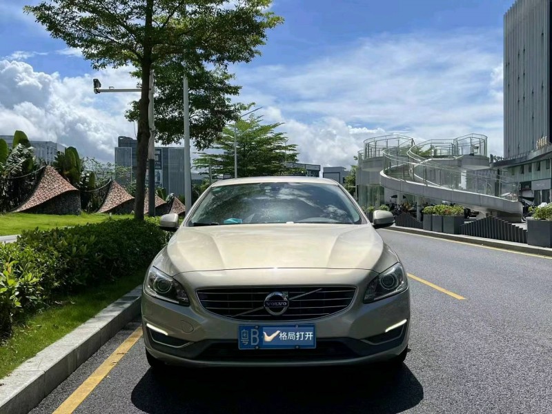 深圳16年沃尔沃S60L1