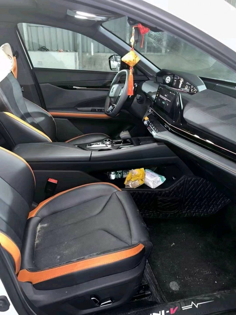 珠海23年長安汽車UNI-V4