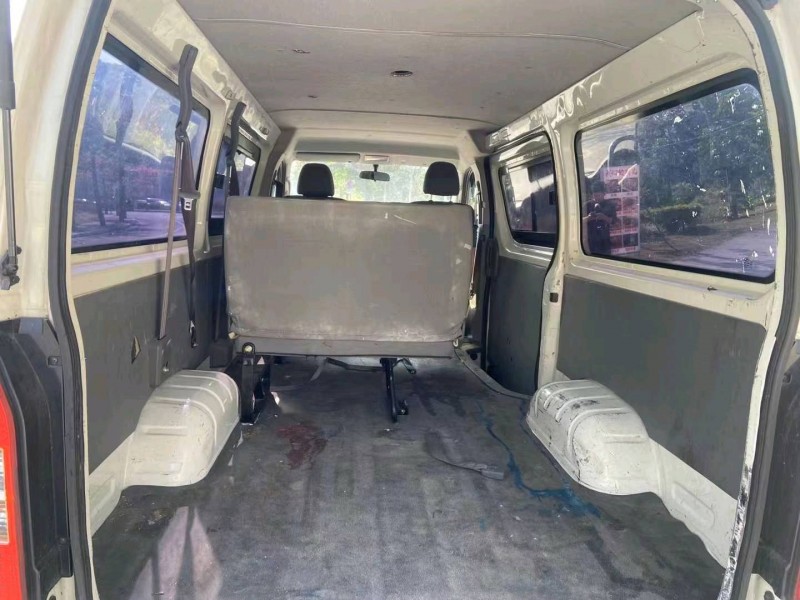 广州21年金龙凯锐7