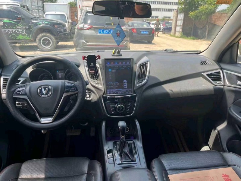 保定15年长安汽车CS756