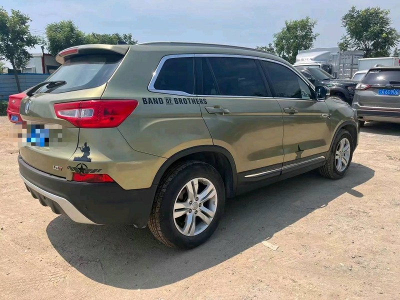 保定15年长安汽车CS758