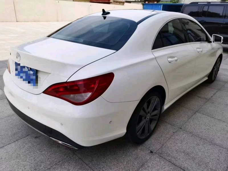 保定18年奔驰CLA4