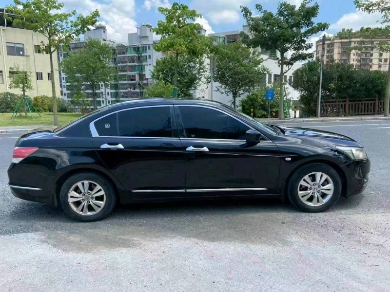 广州09年本田雅阁4