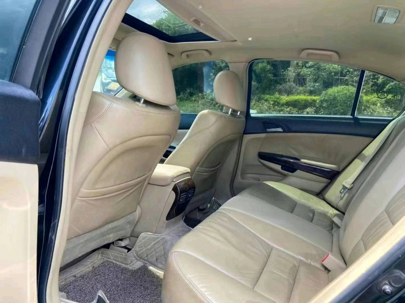 广州09年本田雅阁8