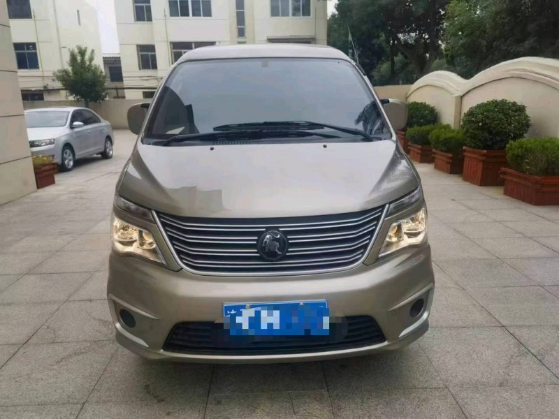 保定22年东风菱智1