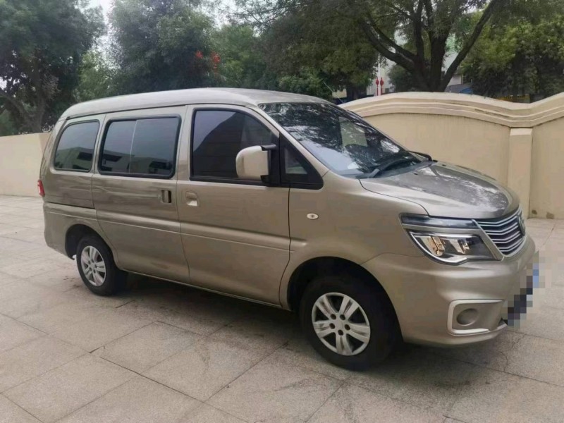 保定22年东风菱智3