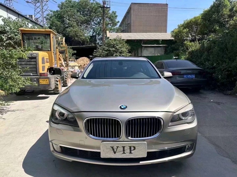 郑州11年宝马7系1