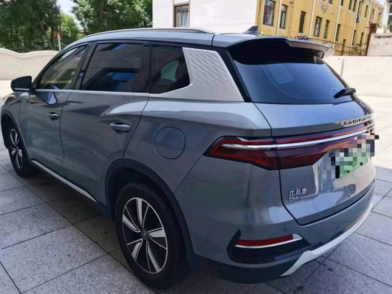 保定23年比亚迪宋5