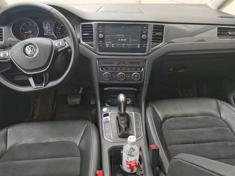 保定18年大众高尔夫·嘉旅5