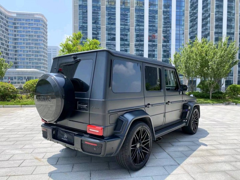 青岛17年奔驰AMG2