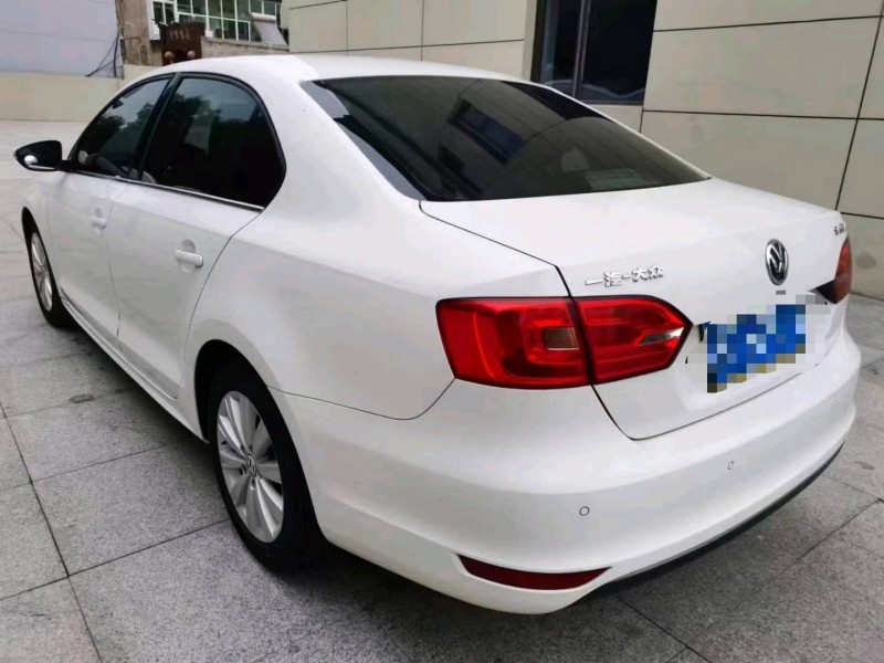 保定14年大众速腾5