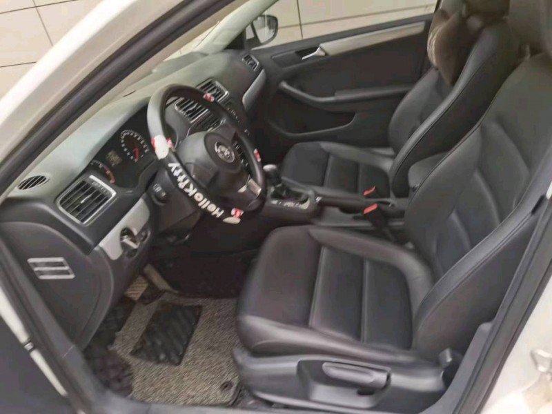 保定14年大众速腾8