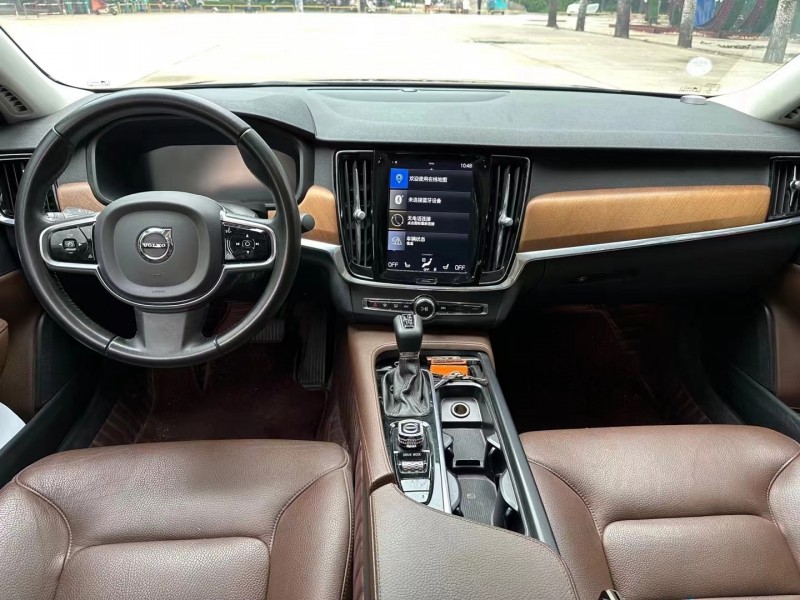 济宁20年沃尔沃S904