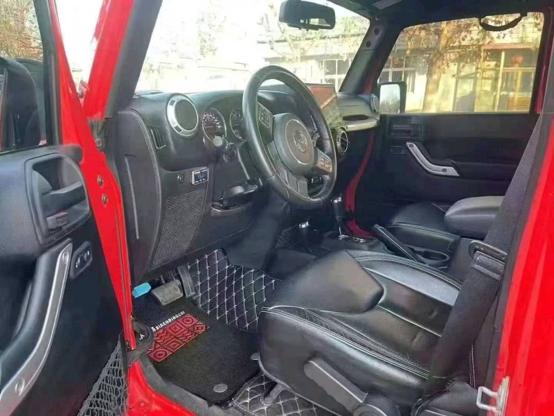 保定18年Jeep牧马人9