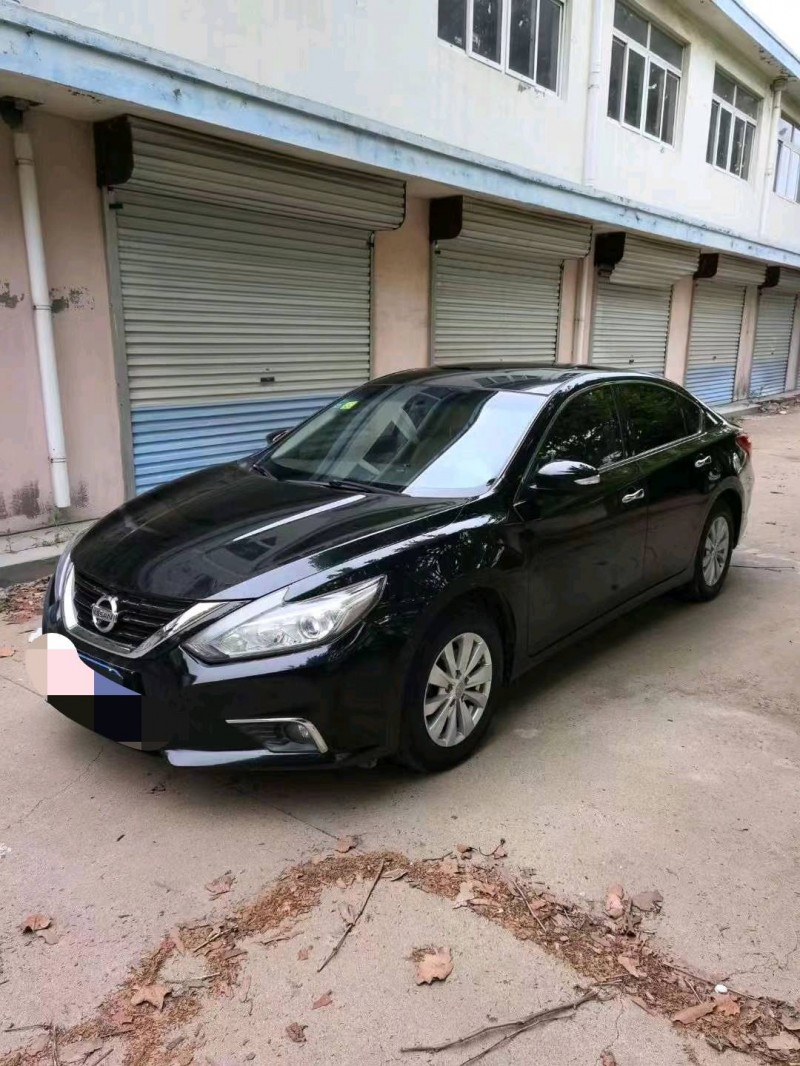 潍坊18年日产天籁3