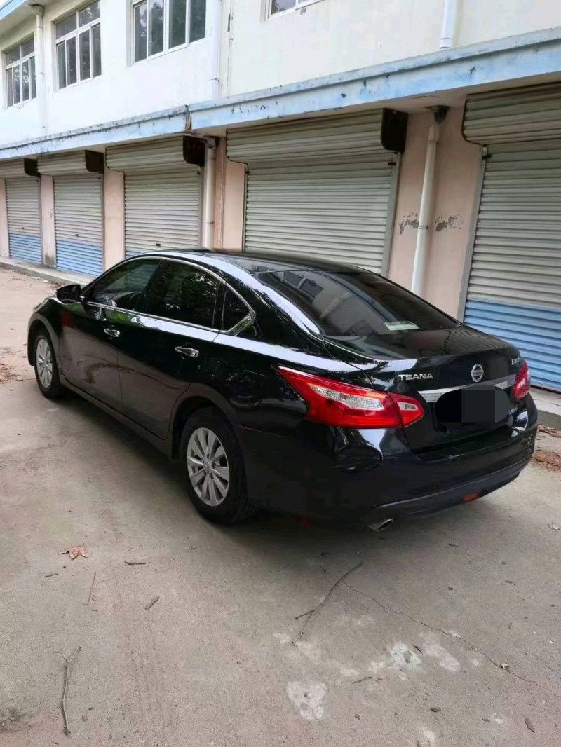 潍坊18年日产天籁5