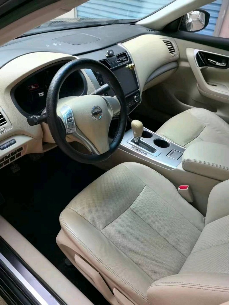 潍坊18年日产天籁7