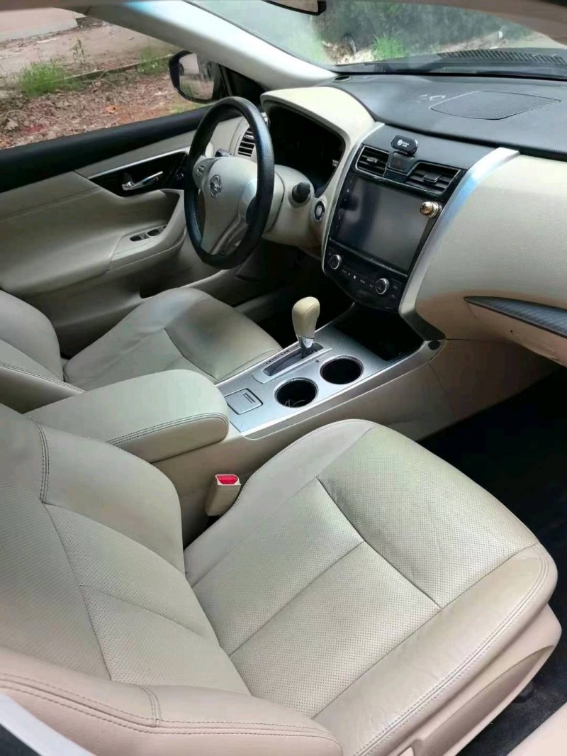 潍坊18年日产天籁8